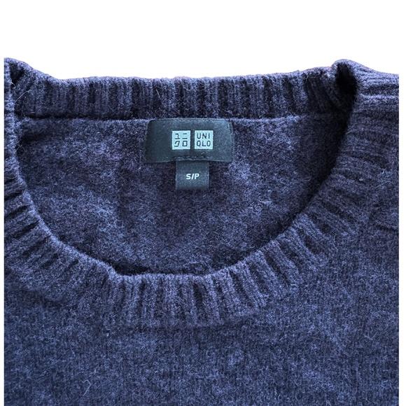 Uniqlo | Unisex Premium Lambswool Sweater - Eggplant Purple | Size S - Picture 6 of 9